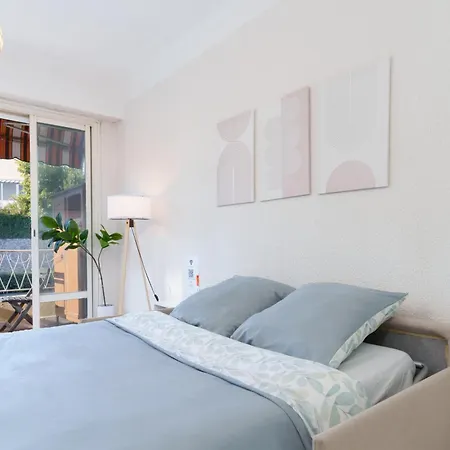 Le Leo - Terrasse, Parking, Piscine, Netflix Apartment *
