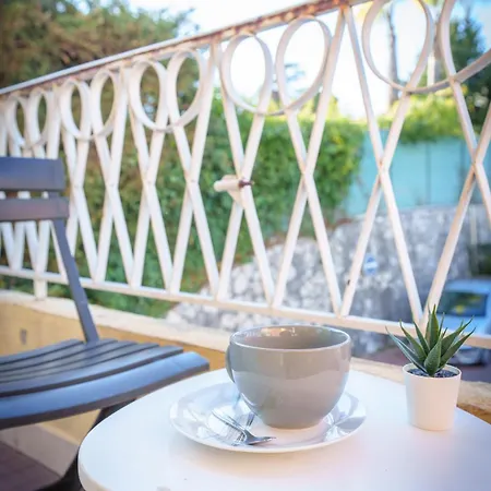 Le Léo, Terrasse - Parking - Piscine - Netflix Apartamento Villeneuve-Loubet