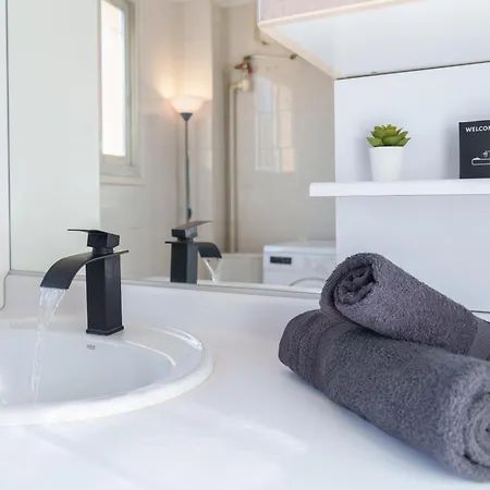 Le Léo, Terrasse - Parking - Piscine - Netflix Apartamento Villeneuve-Loubet