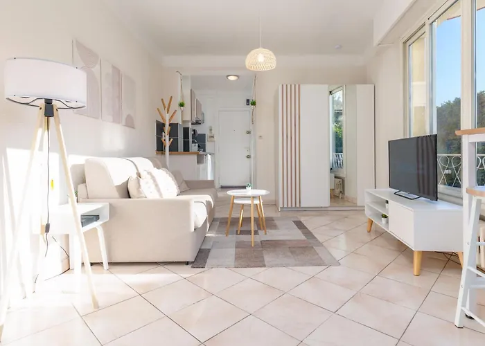 Le Leo - Terrasse, Parking, Piscine, Netflix *
