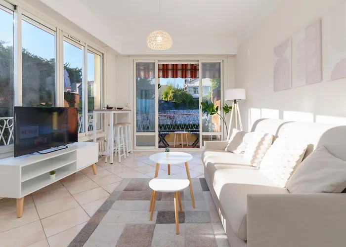 Le Leo - Terrasse, Parking, Piscine, Netflix Apartment Villeneuve-Loubet