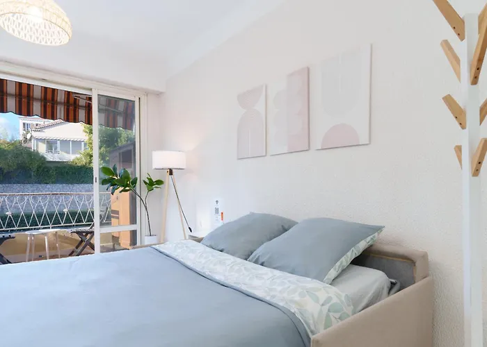Le Leo - Terrasse, Parking, Piscine, Netflix Apartment *